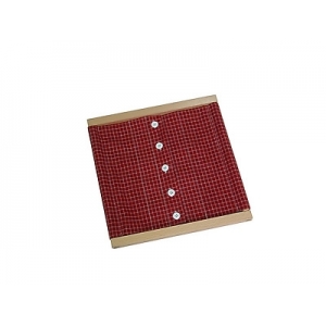 Buttoning Frame With Small Button